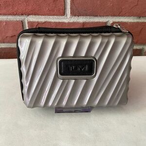Tumi For Delta Grey Textured Hard Case Cosmetic Travel Zip Organizer